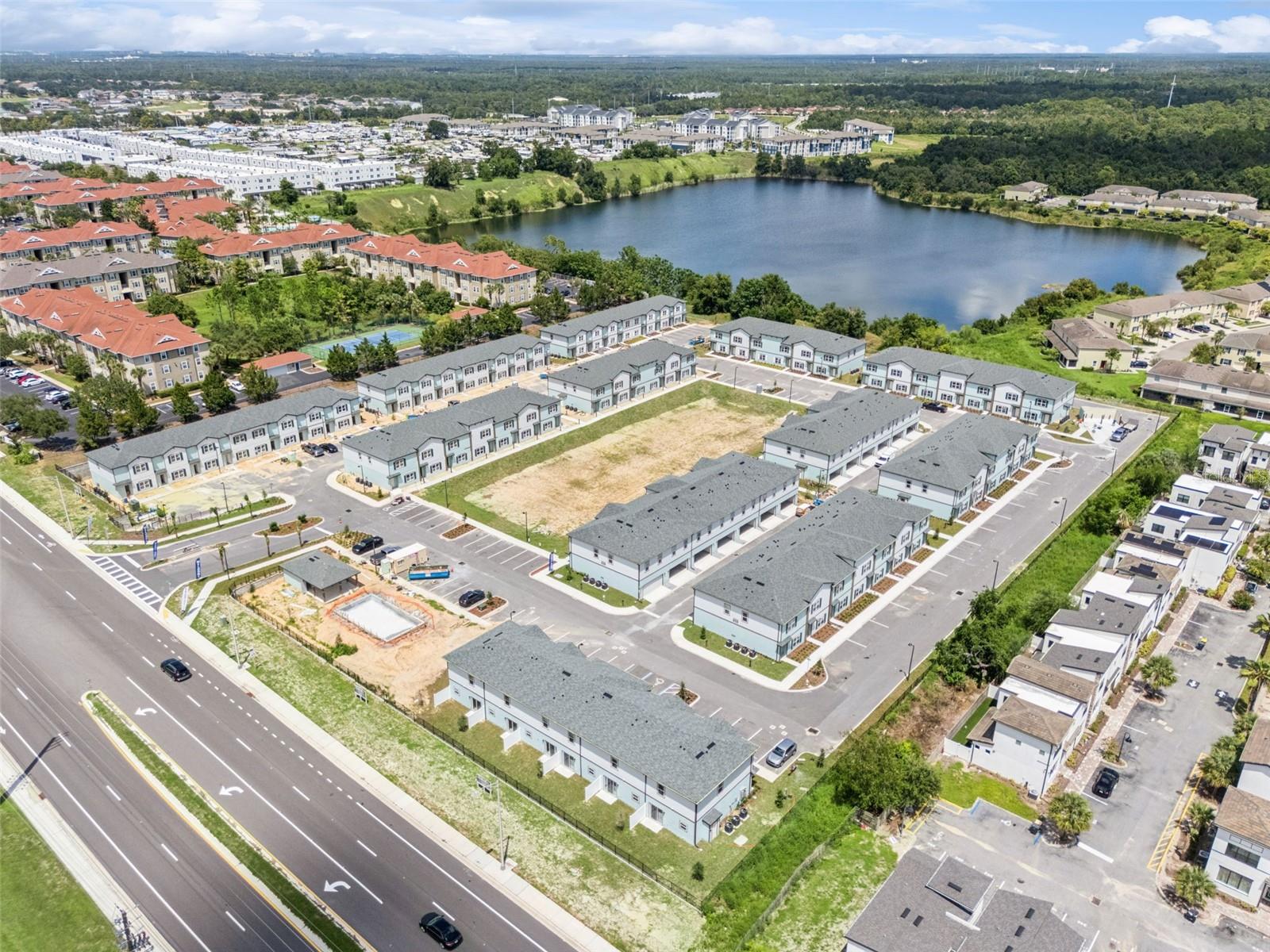 82 Unit New Completed Townhouse Community For Sale In Davenport, Florida - $32,900,000 82 Unit New Completed Townhouse Community For Sale In Davenport, Florida - $32,900,000